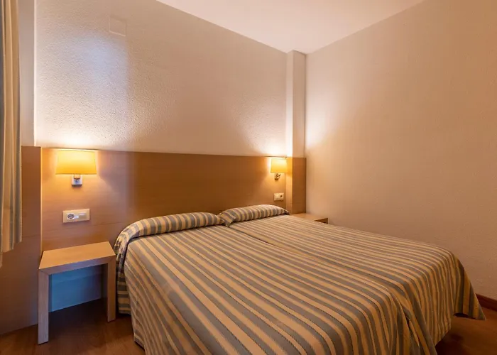 Almirall Apartaments
