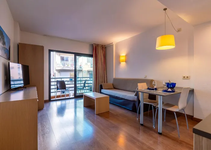 Almirall Apartaments